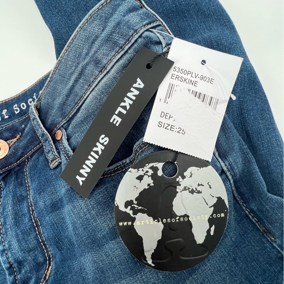 NWT Articles Of Society Super Soft Ankle Skinny Distressed Jeans Size 25 Womens - Picture 7 of 9